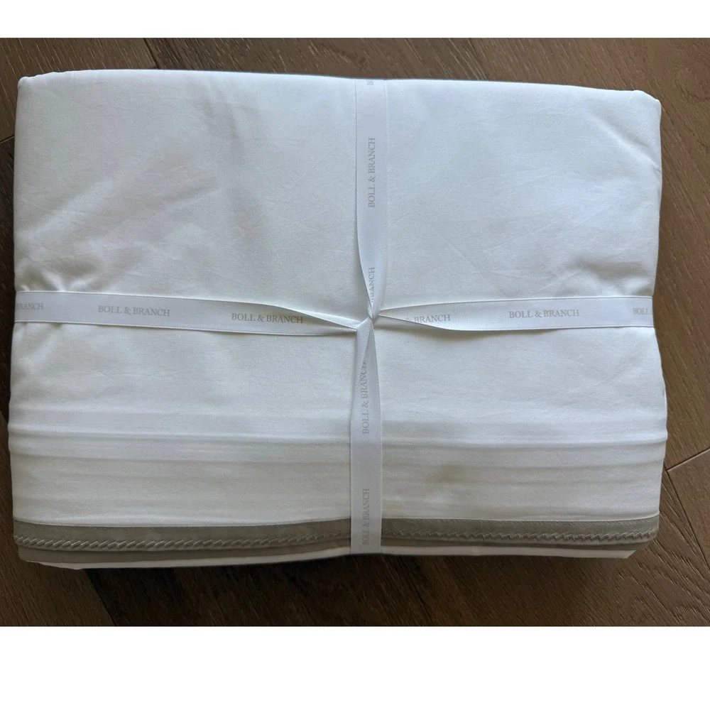 New Boll & Branch Luxury Framed Percale Queen Duvet Set White & Oak